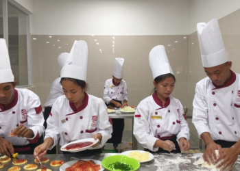 D-III students in the Hospitality Study Program carry out Pattiseri 1 activities